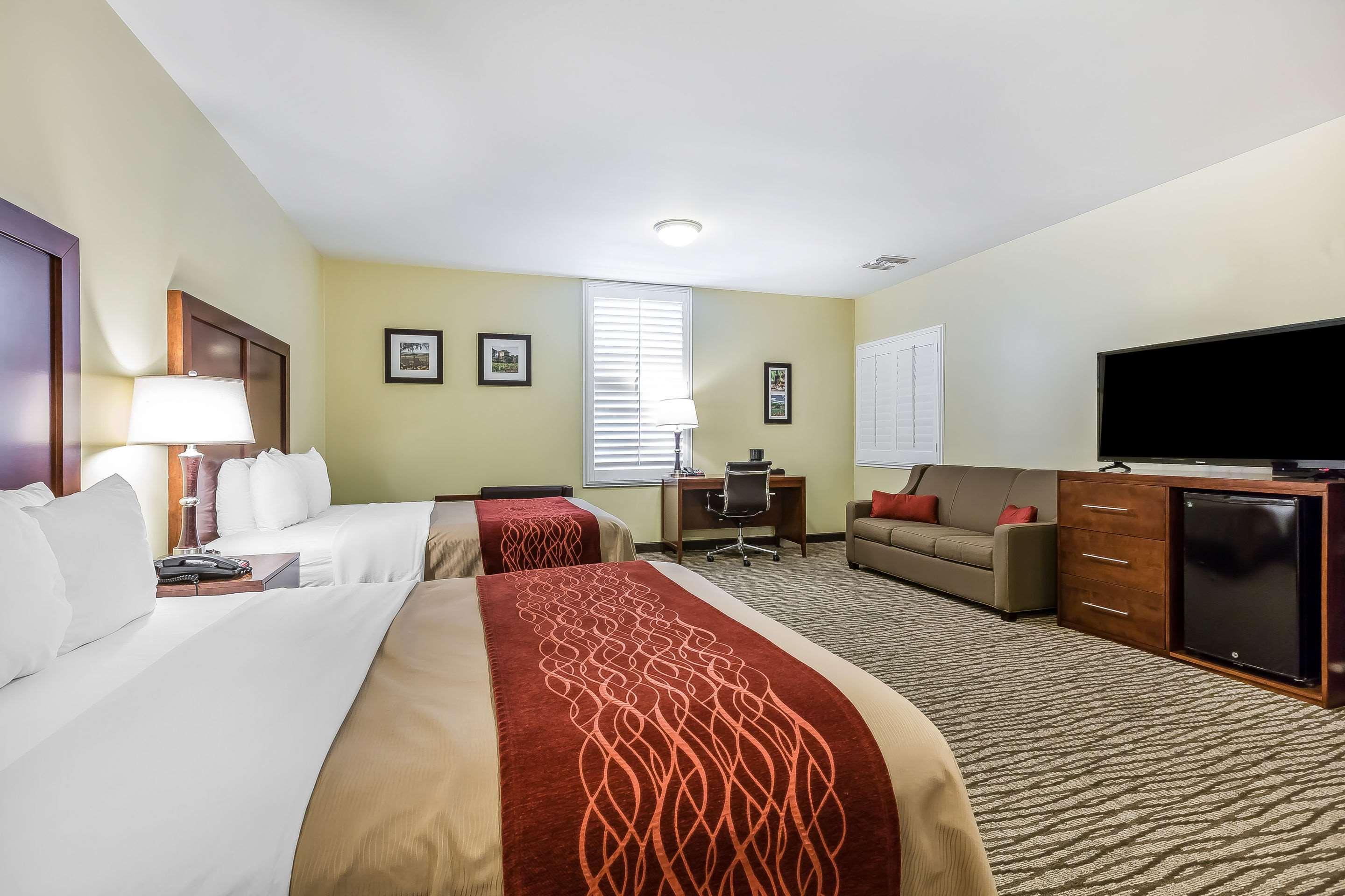 Comfort Inn Pomona Near Fairplex Екстер'єр фото