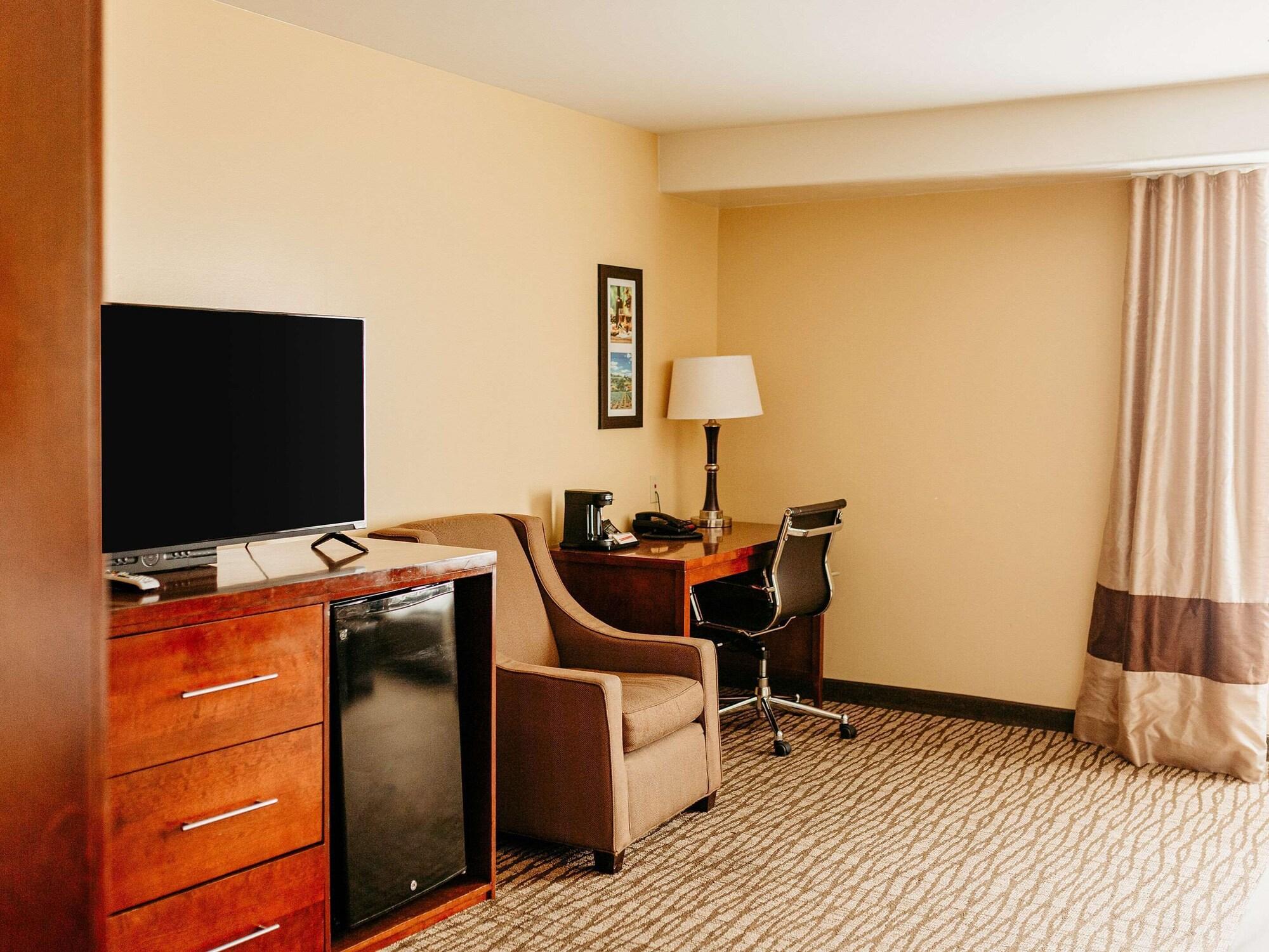 Comfort Inn Pomona Near Fairplex Екстер'єр фото