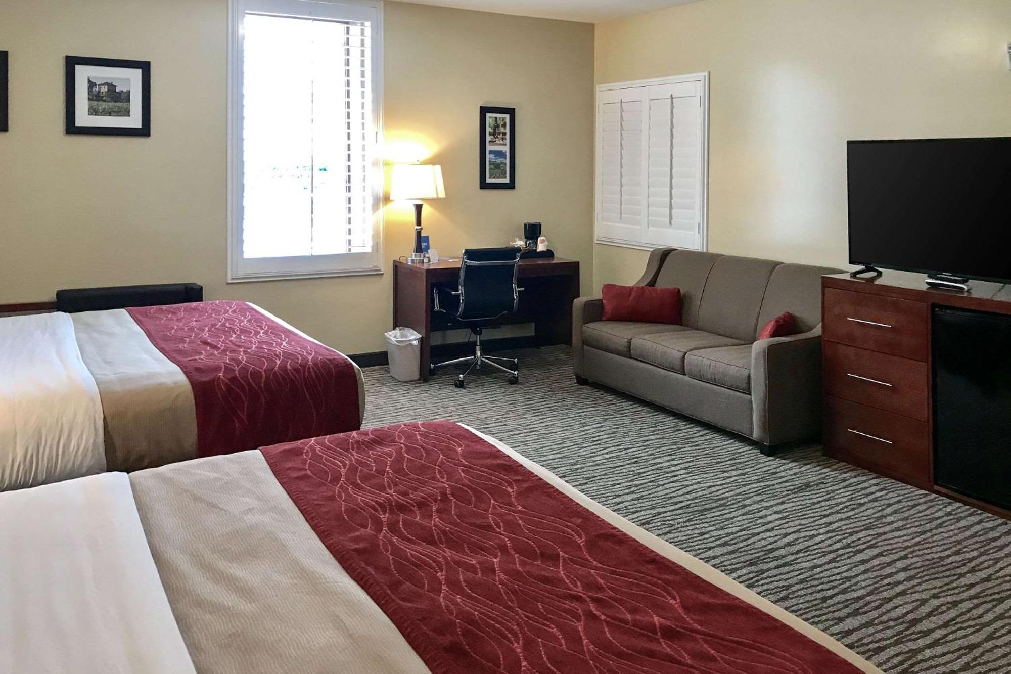 Comfort Inn Pomona Near Fairplex Екстер'єр фото