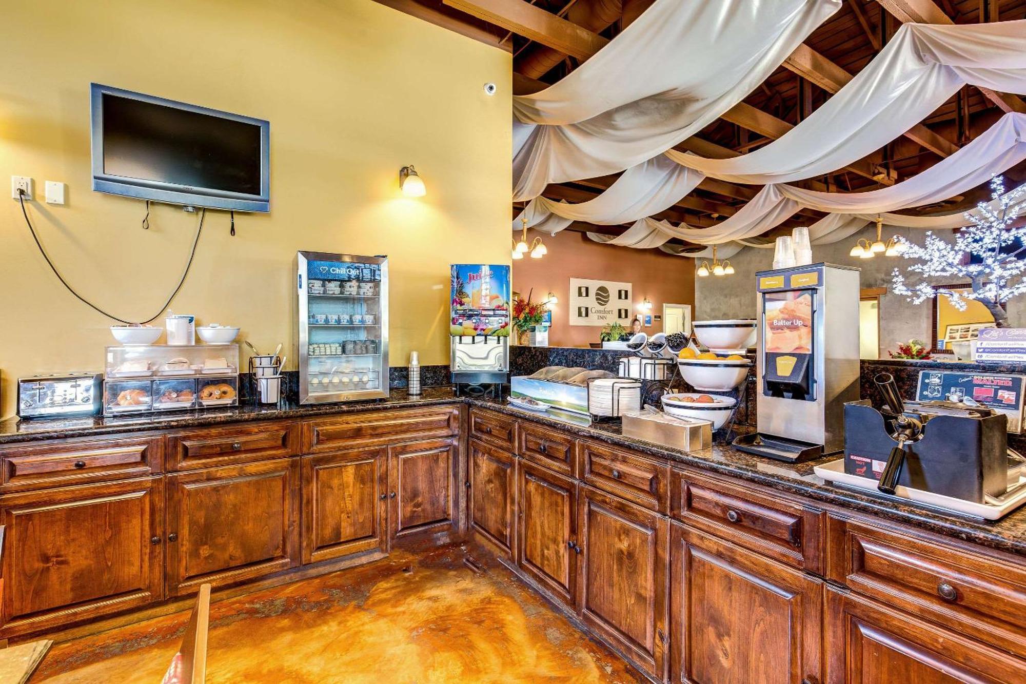 Comfort Inn Pomona Near Fairplex Екстер'єр фото