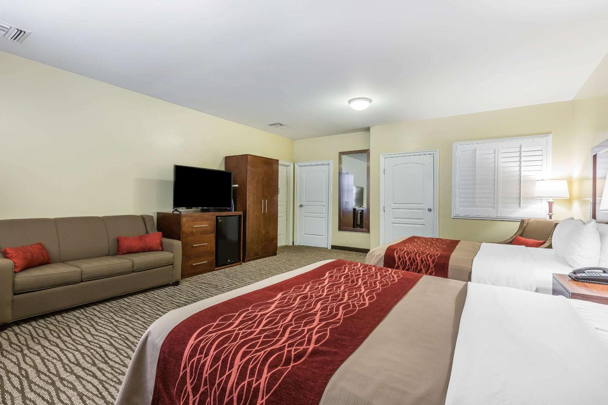 Comfort Inn Pomona Near Fairplex Екстер'єр фото