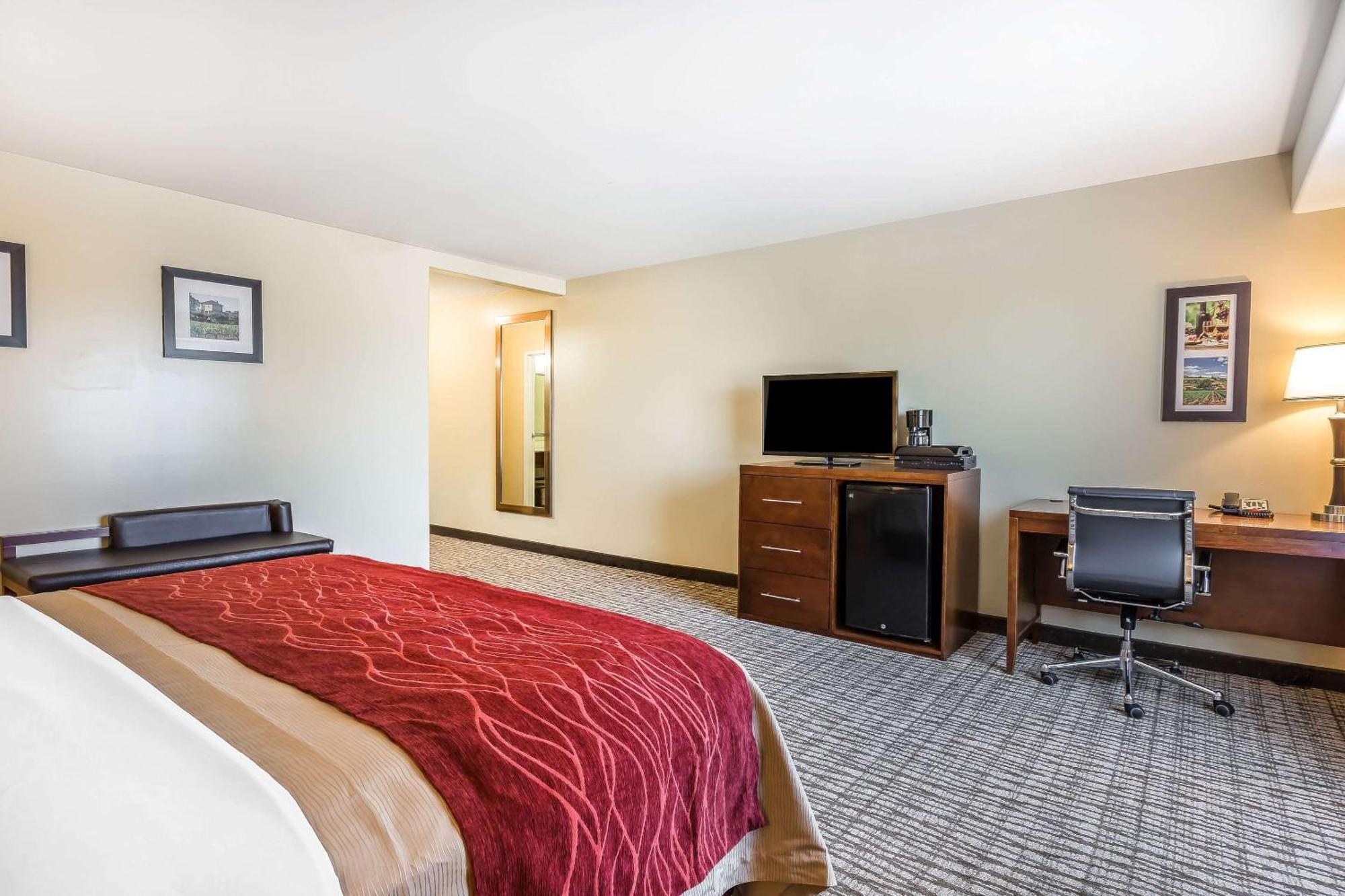 Comfort Inn Pomona Near Fairplex Екстер'єр фото