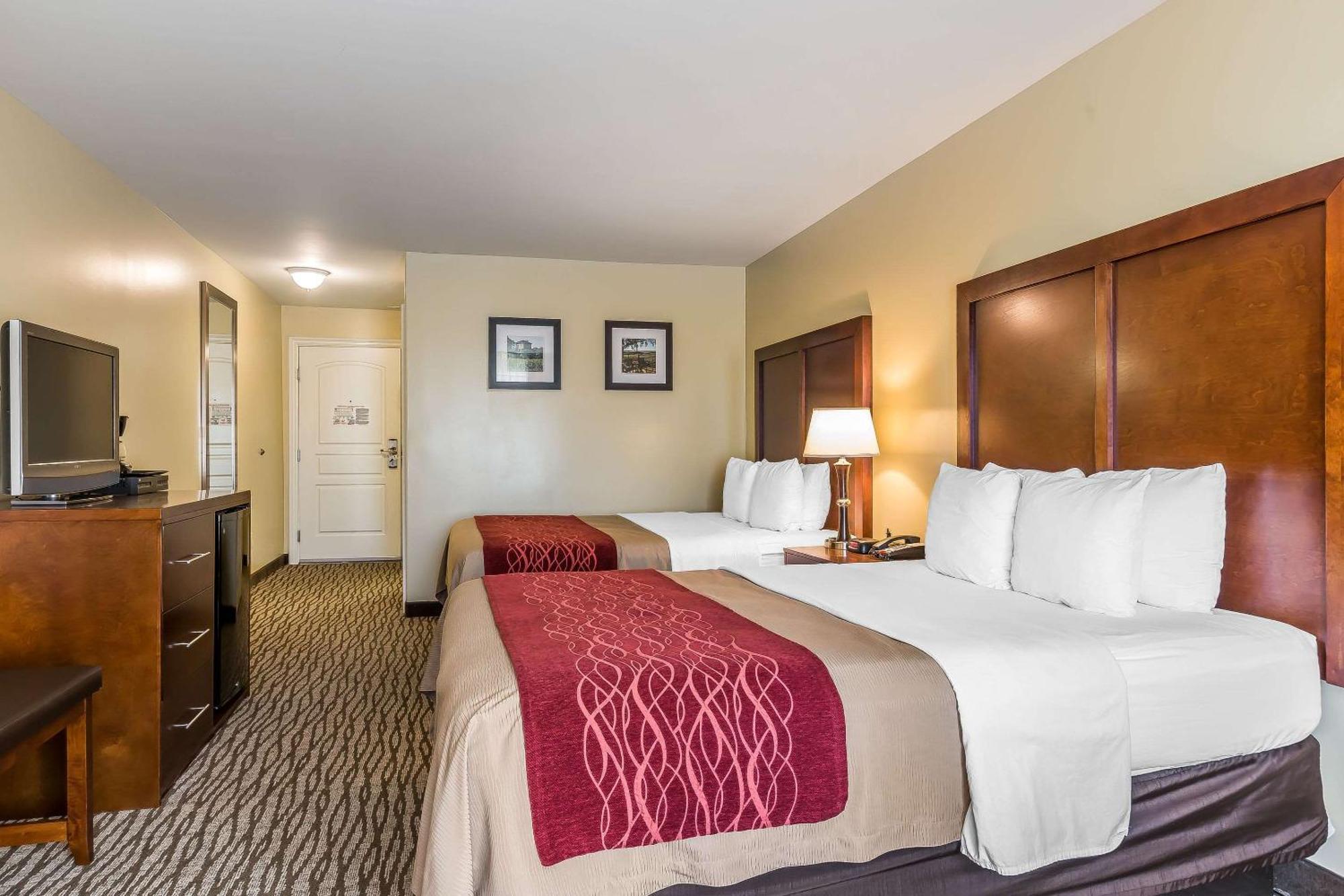 Comfort Inn Pomona Near Fairplex Екстер'єр фото
