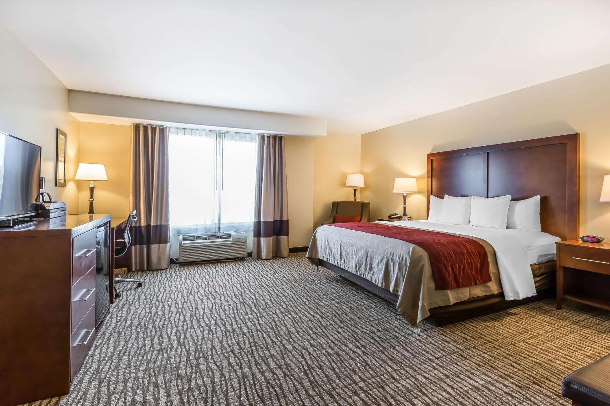 Comfort Inn Pomona Near Fairplex Екстер'єр фото