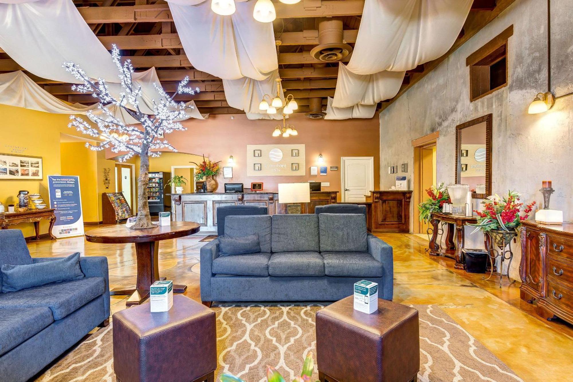Comfort Inn Pomona Near Fairplex Екстер'єр фото