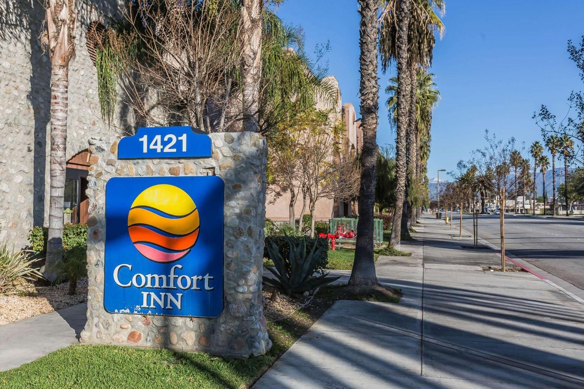 Comfort Inn Pomona Near Fairplex Екстер'єр фото